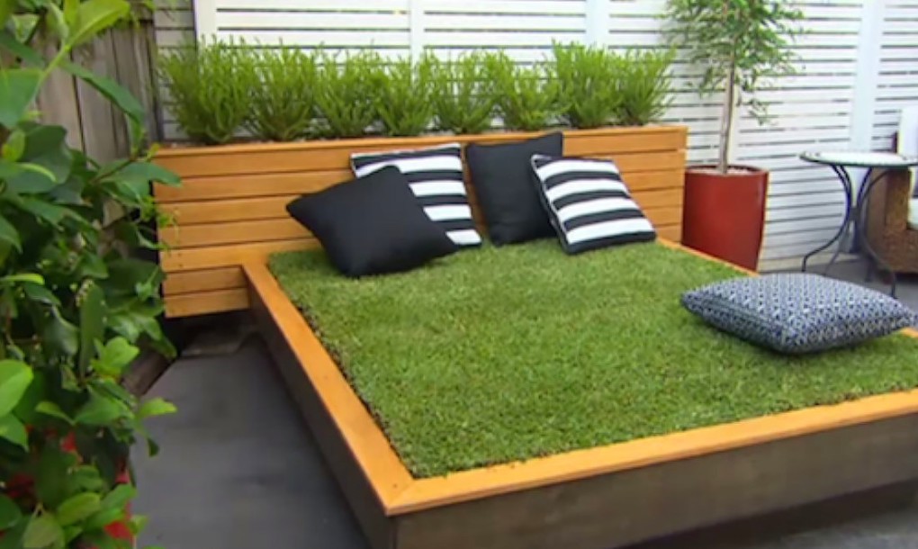 Jason-Hodges-Grass-Daybed7-1580x6581-1020x610